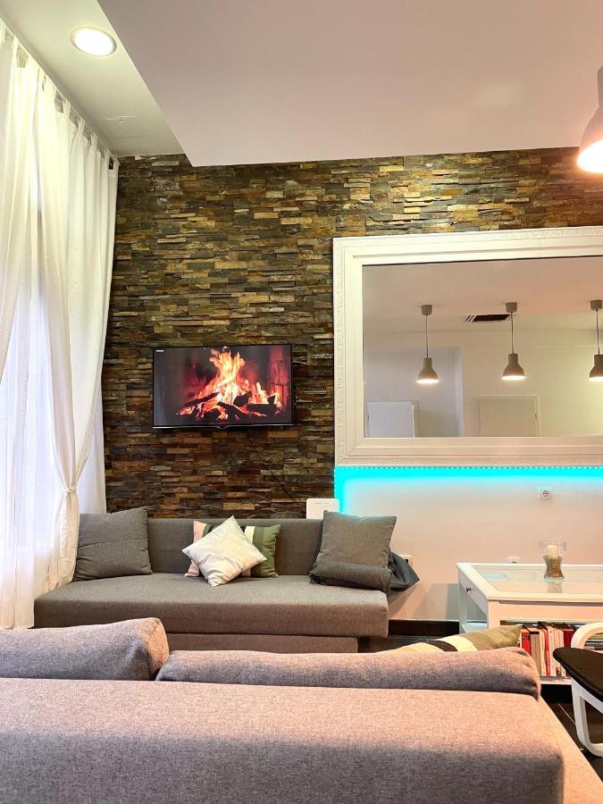 Pepino, Holiday House With A Garden Villa Vrhnika Luaran gambar